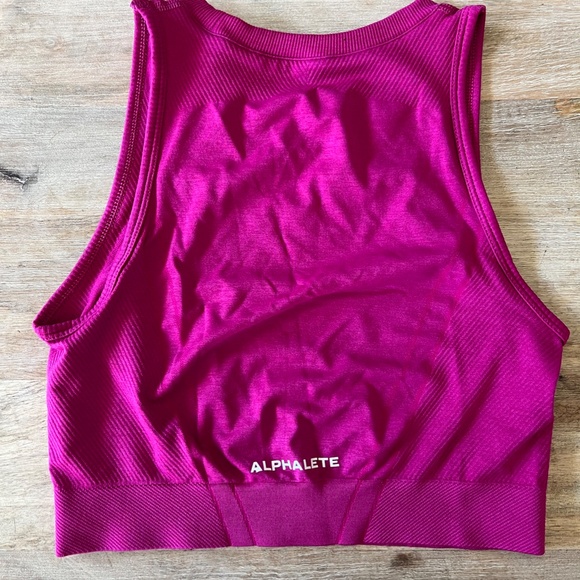 Alphalete Stratus Crop Tank - Magenta - Picture 3 of 4